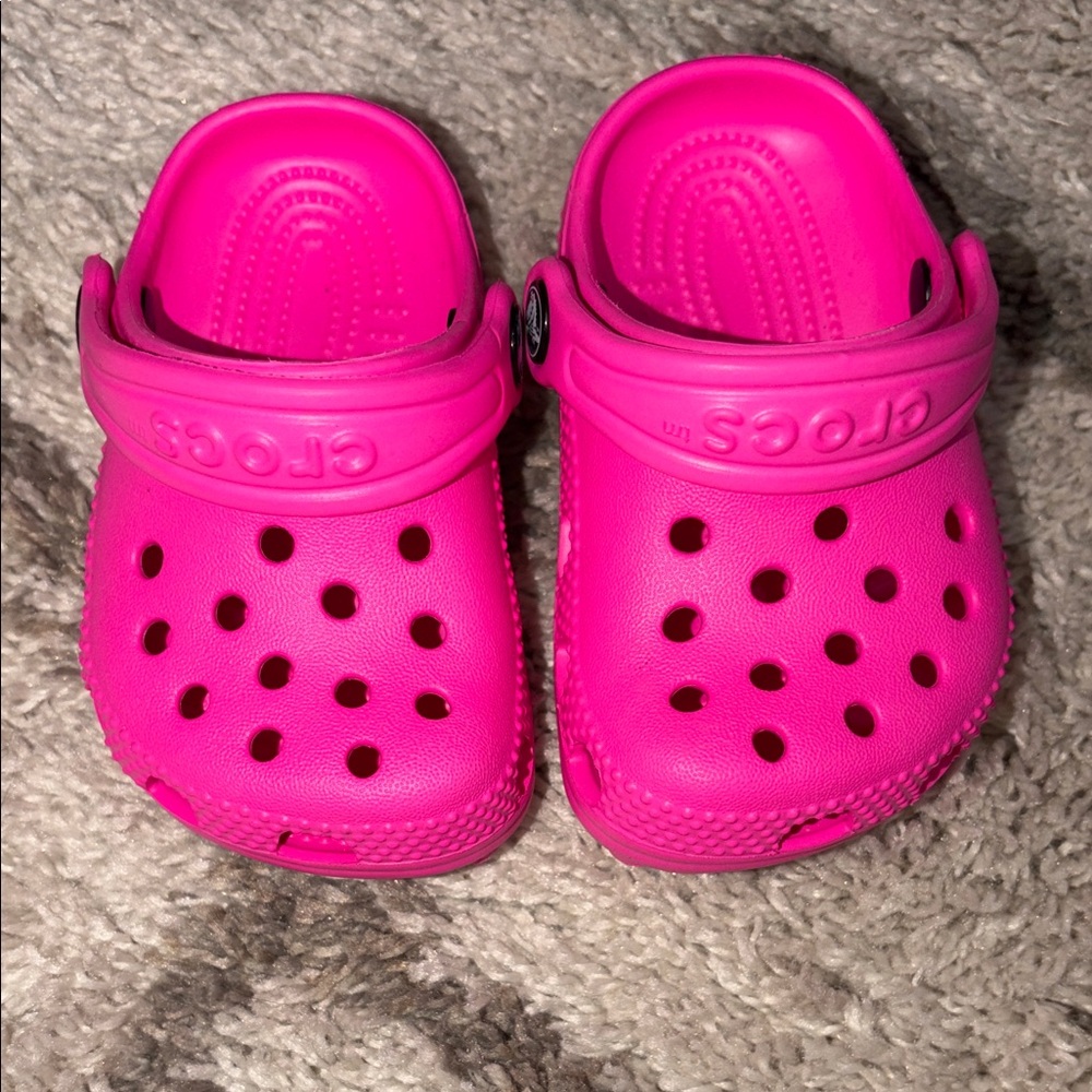 CROCS Kids Vibrant Pink Sandals